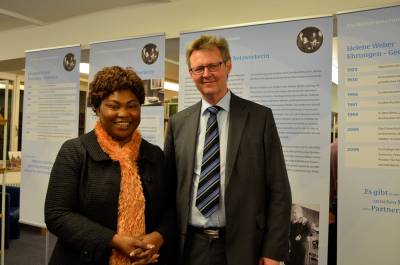 
Die Ausstellung prsentiert uns vier Frauen, die der festen berzeugung waren, dass sie die Welt verndern knnen. Sie waren selbstbewusst, stark und zukunftsweisend. Sie waren ungewhnliche Frauen in ihrer Zeit. Mutig waren sie, kompromisslos in der Sache und ihrer Zeit voraus. Diese Frauen sind Vorbilder fr uns allen. sagte Stadtrtin Nantcha in ihrer Erffnungsrede.
Als zweite Helene Weber Hauptpreistrgerin Deutschlands wurde mir am  7. Dezember 2011 der Preis berreicht. Ich bin freue mich sehr, wenn auch die Fustapfen der Vier Mtter des Grundgesetztes sehr gro sind,  gebe ich mein Bestes zu meiner Zeit, zu Beginn des 3. Jahrtausends. erklrte Helene Weber Hautpreistrgerin Stadtrtin Nantcha.